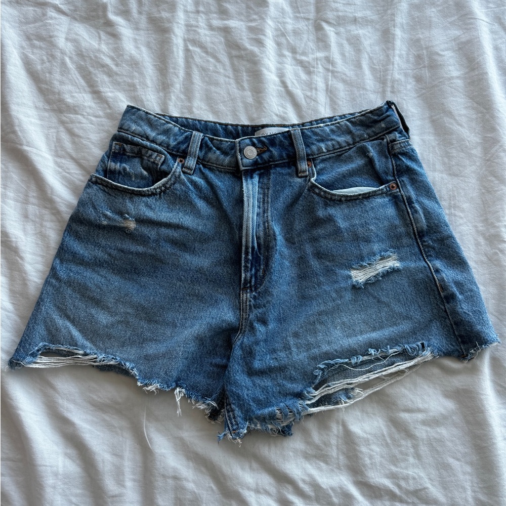 Brand new shorts size 28
